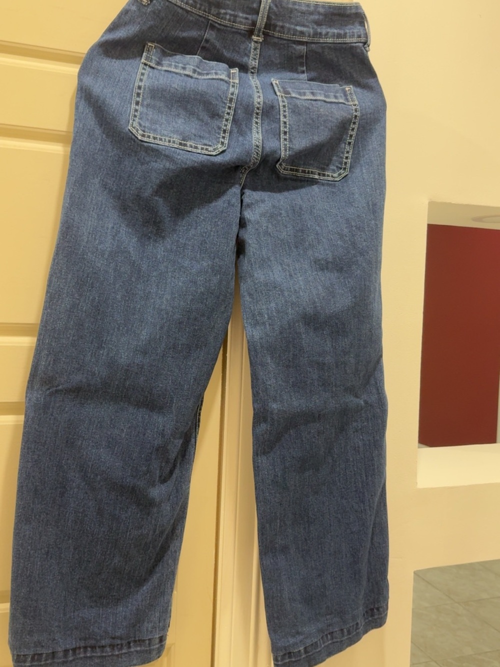Old Navy Women's Relaxed Straight-Leg Jeans - Denim Blue